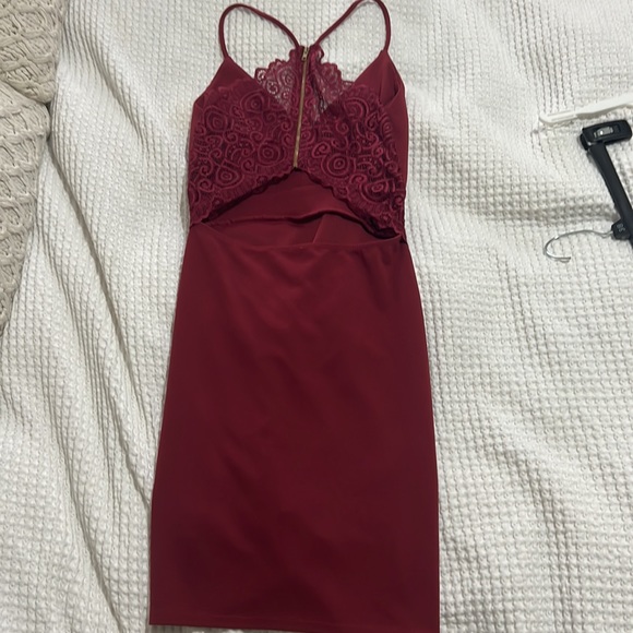 Dress - Picture 2 of 3